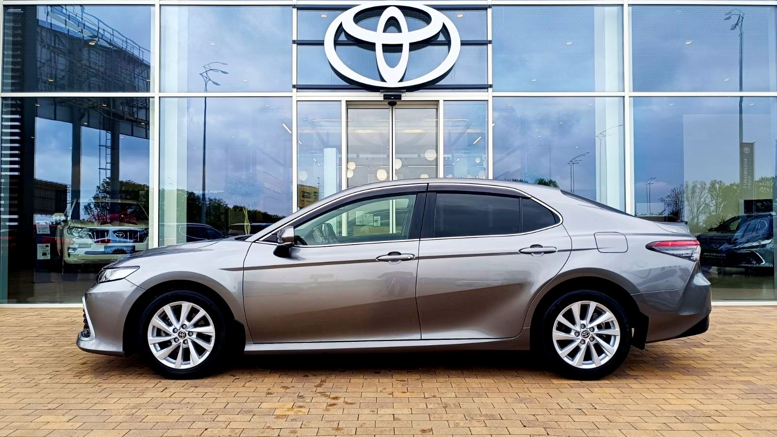 Toyota CAMRY 2022 року з пробігом 40011 км, Седан, Тойота Центр Київ «ВІДІ Аеропорт», м.Київ - 1270000 ГРН | Фото № 3