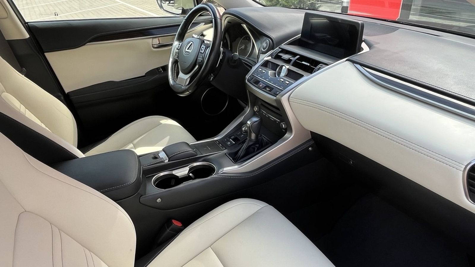 Lexus NX 2017 року з пробігом 85369 км, Хетчбек, Тойота Центр Хмельницький "Гранд Мотор", м.Хмельницький - 1210000 ГРН | Фото № 6