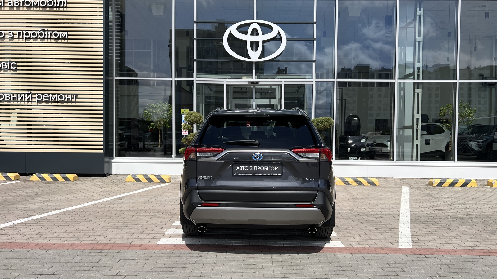 Toyota RAV4 2025 року, Універсал, Тойота Центр Чернігів "Соллі-Плюс", м.Чернігів | Фото № 4 Toyota RAV4 2025 року з пробігом 7767 км, Універсал, Тойота Центр Чернігів "Соллі-Плюс", м.Чернігів - 2100000 ГРН | Фото № 4