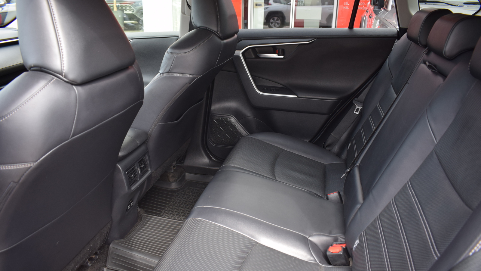 Toyota RAV4 2019 року, Універсал, Тойота Центр Житомир "Стар - Кар", м.Житомир | Фото № 11 Toyota RAV4 2019 року з пробігом 217239 км, Універсал, Тойота Центр Житомир "Стар - Кар", м.Житомир - 1077480 ГРН | Фото № 11