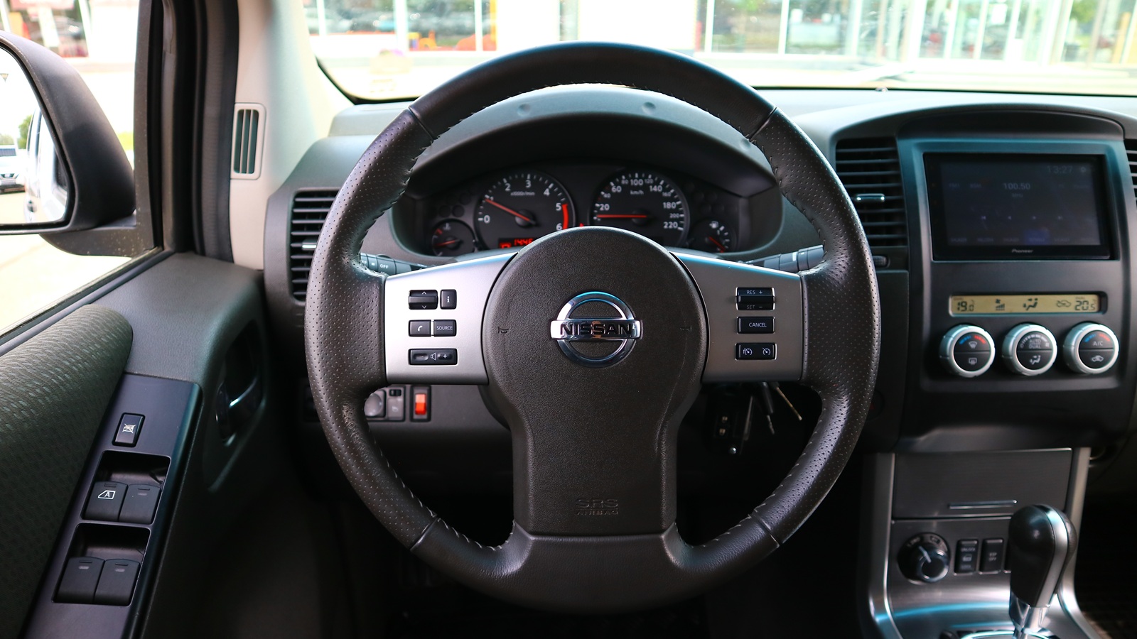 Інші авто NISSAN Navara 2011 року, Пікап, Тойота Центр Київ "Автосаміт Укравто Столичне", м.Київ | Фото № 9 Інші авто NISSAN Navara 2011 року з пробігом 143334 км, Пікап, Тойота Центр Київ "Автосаміт Укравто Столичне", м.Київ - 742000 ГРН | Фото № 9