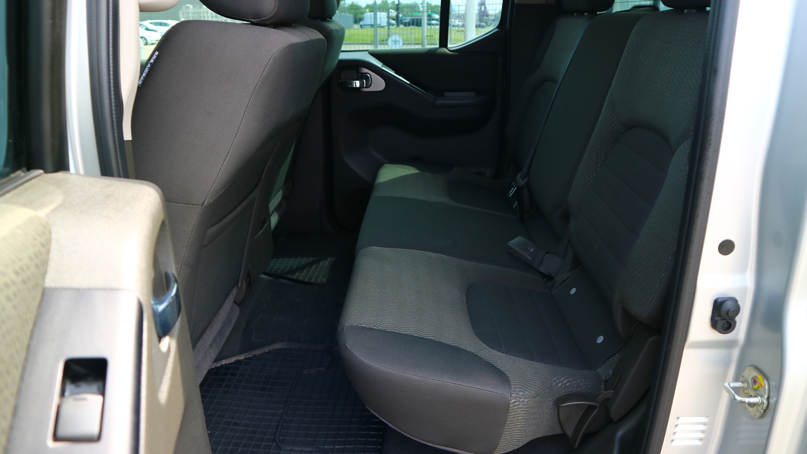 Інші авто NISSAN Navara 2011 року, Пікап, Тойота Центр Київ "Автосаміт Укравто Столичне", м.Київ | Фото № 13 Інші авто NISSAN Navara 2011 року з пробігом 143334 км, Пікап, Тойота Центр Київ "Автосаміт Укравто Столичне", м.Київ - 742000 ГРН | Фото № 13