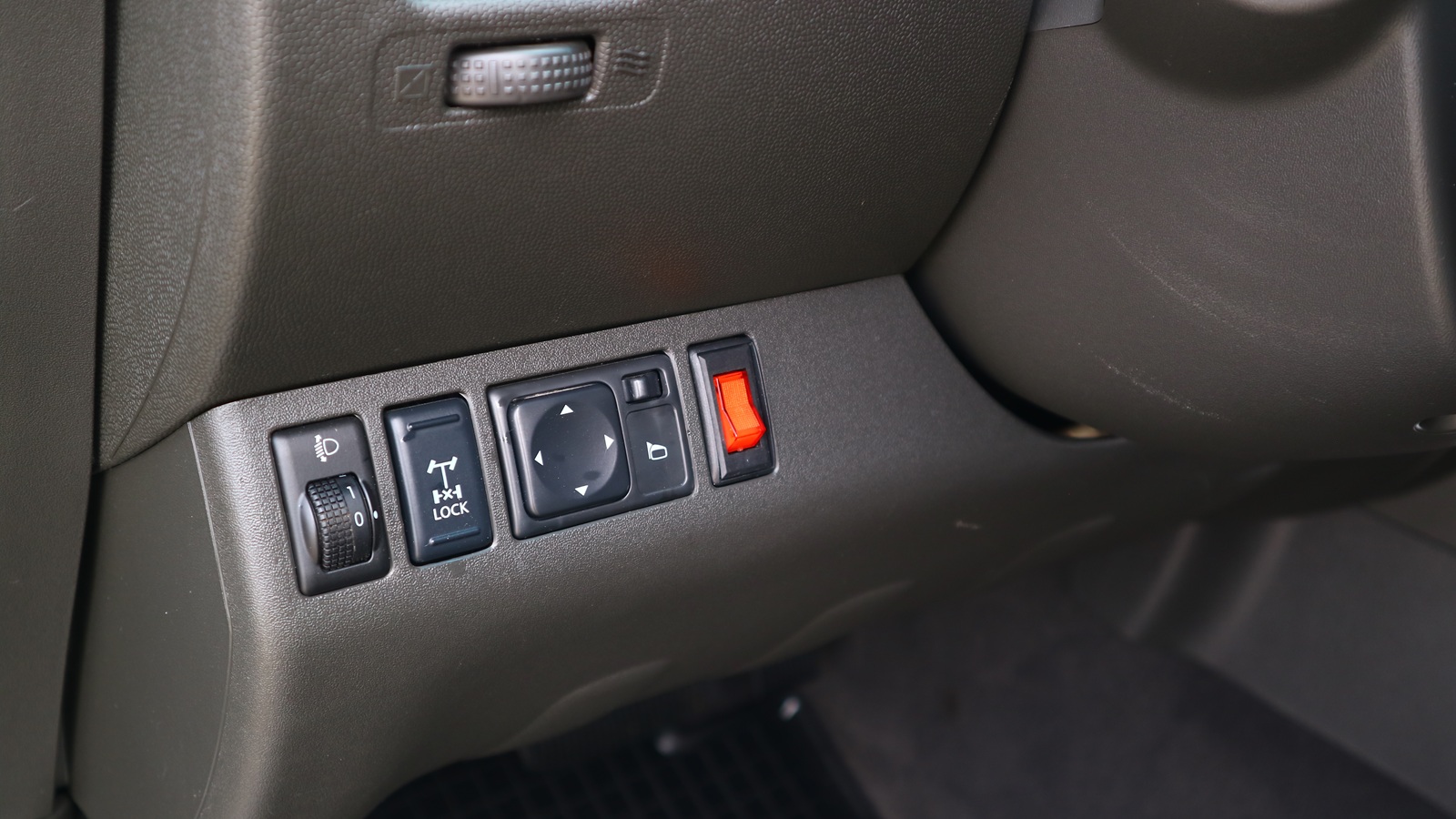 Інші авто NISSAN Navara 2011 року, Пікап, Тойота Центр Київ "Автосаміт Укравто Столичне", м.Київ | Фото № 20 Інші авто NISSAN Navara 2011 року з пробігом 143334 км, Пікап, Тойота Центр Київ "Автосаміт Укравто Столичне", м.Київ - 742000 ГРН | Фото № 20