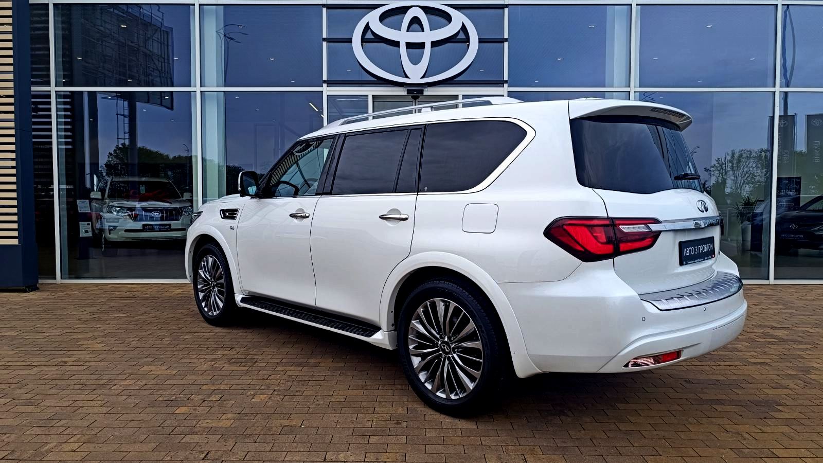 Інші авто INFINITI QX80 2018 року, Універсал, Тойота Центр Київ «ВІДІ Аеропорт», м.Київ | Фото № 2 Інші авто INFINITI QX80 2018 року з пробігом 109245 км, Універсал, Тойота Центр Київ «ВІДІ Аеропорт», м.Київ - 1630000 ГРН | Фото № 2