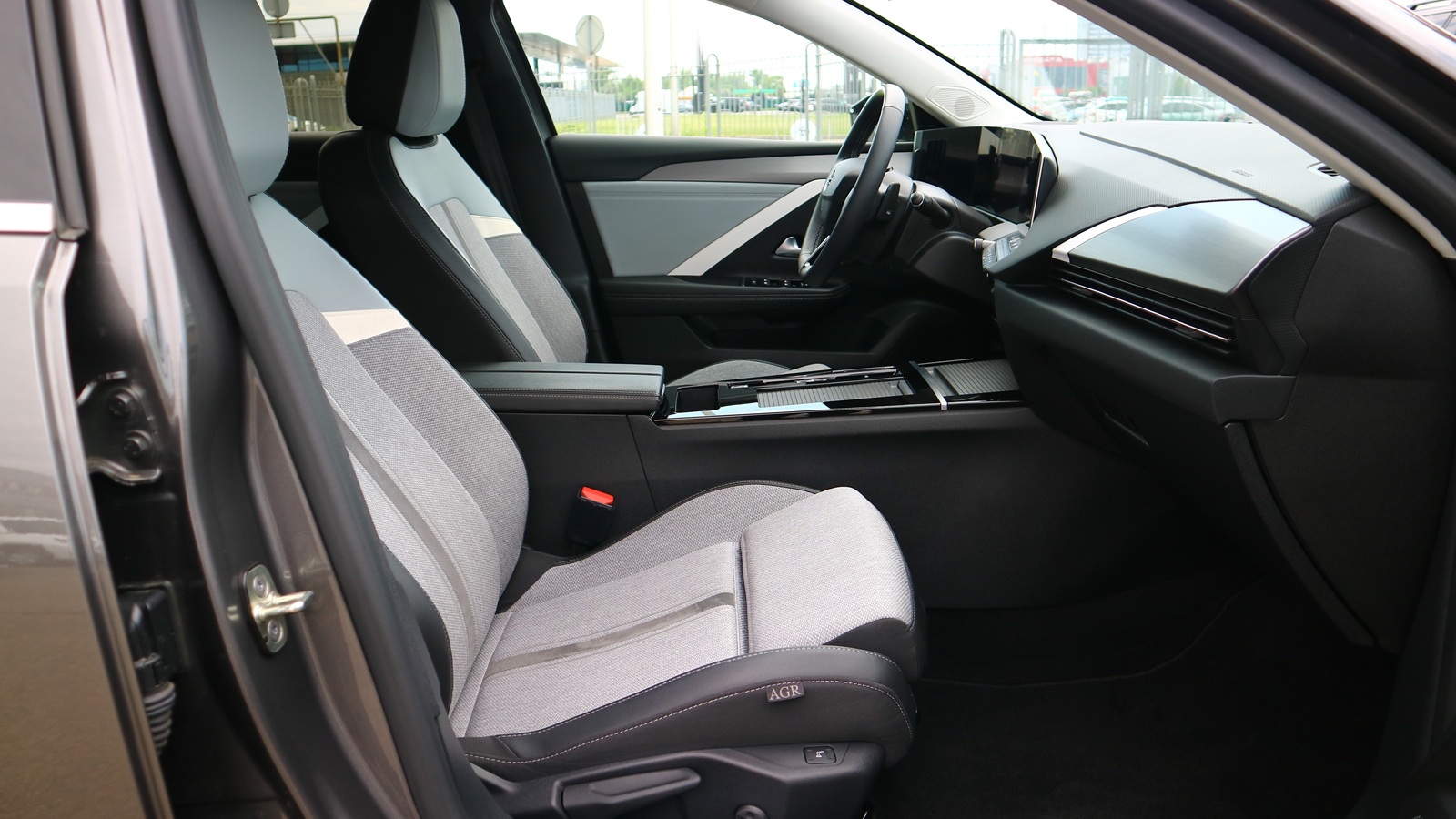 Інші авто OPEL ASTRA 2023 року, Хетчбек, Тойота Центр Київ "Автосаміт Укравто Столичне", м.Київ | Фото № 6 Інші авто OPEL ASTRA 2023 року з пробігом 46549 км, Хетчбек, Тойота Центр Київ "Автосаміт Укравто Столичне", м.Київ - 1015000 ГРН | Фото № 6