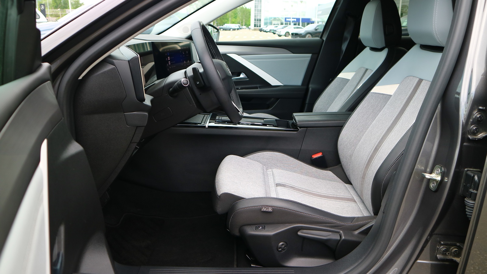 Інші авто OPEL ASTRA 2023 року, Хетчбек, Тойота Центр Київ "Автосаміт Укравто Столичне", м.Київ | Фото № 13 Інші авто OPEL ASTRA 2023 року з пробігом 46549 км, Хетчбек, Тойота Центр Київ "Автосаміт Укравто Столичне", м.Київ - 1015000 ГРН | Фото № 13