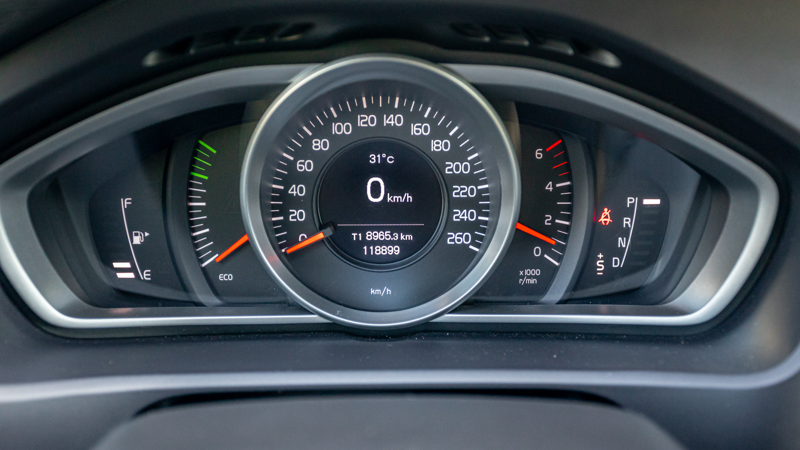 Інші авто VOLVO V40 2017 року з пробігом 118745 км, Хетчбек, Тойота Центр Дніпро "Алмаз Мотор" на Запорізькому шосе, м.Дніпро - 810000 ГРН | Фото № 15