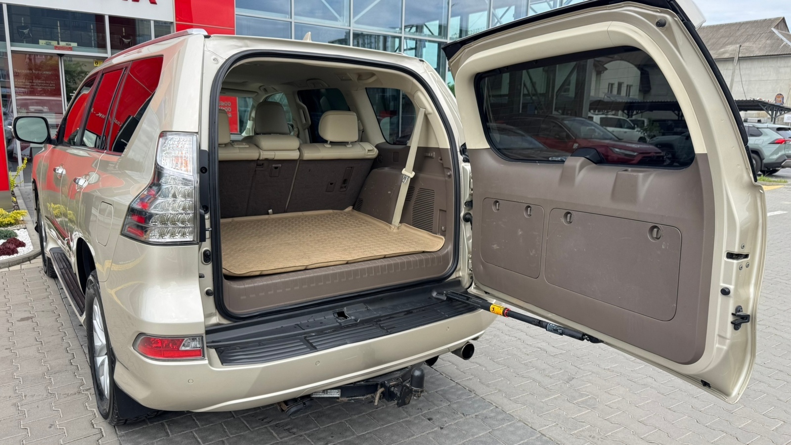 Lexus GX 2015 року, Універсал, Тойота Центр Івано-Франківськ "Класик-Авто", м.Івано-Франківськ | Фото № 10 Lexus GX 2015 року з пробігом 208668 км, Універсал, Тойота Центр Івано-Франківськ "Класик-Авто", м.Івано-Франківськ - 1271600 ГРН | Фото № 10