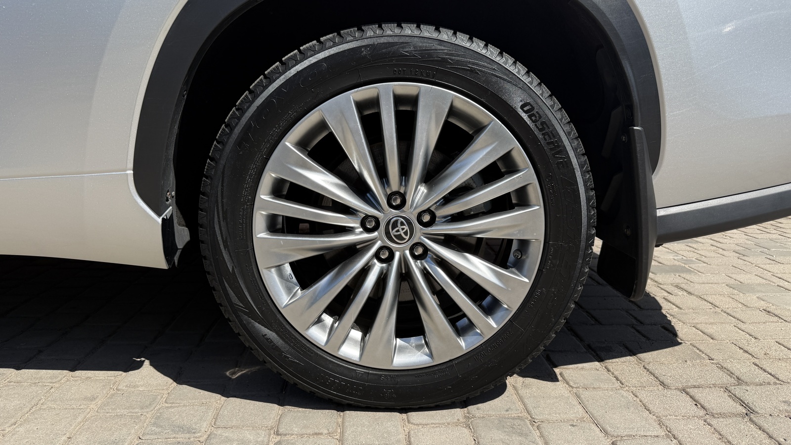 Toyota HIGHLANDER 2023 року, Універсал, Тойота Центр Кривий Ріг "Алмаз Сістем", м.Кривий Ріг | Фото № 15 Toyota HIGHLANDER 2023 року з пробігом 89452 км, Універсал, Тойота Центр Кривий Ріг "Алмаз Сістем", м.Кривий Ріг - 2200000 ГРН | Фото № 15