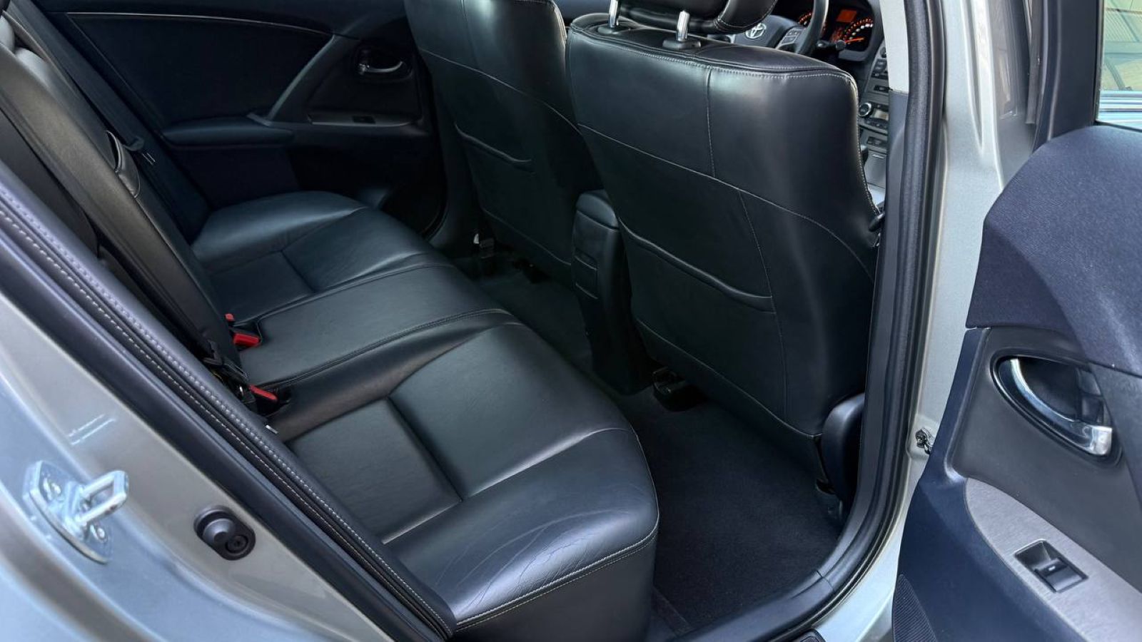 Toyota AVENSIS 2011 року, Седан, Тойота Центр Одеса "Інжпроект", м.Одеса | Фото № 7 Toyota AVENSIS 2011 року з пробігом 61336 км, Седан, Тойота Центр Одеса "Інжпроект", м.Одеса - 573000 ГРН | Фото № 7