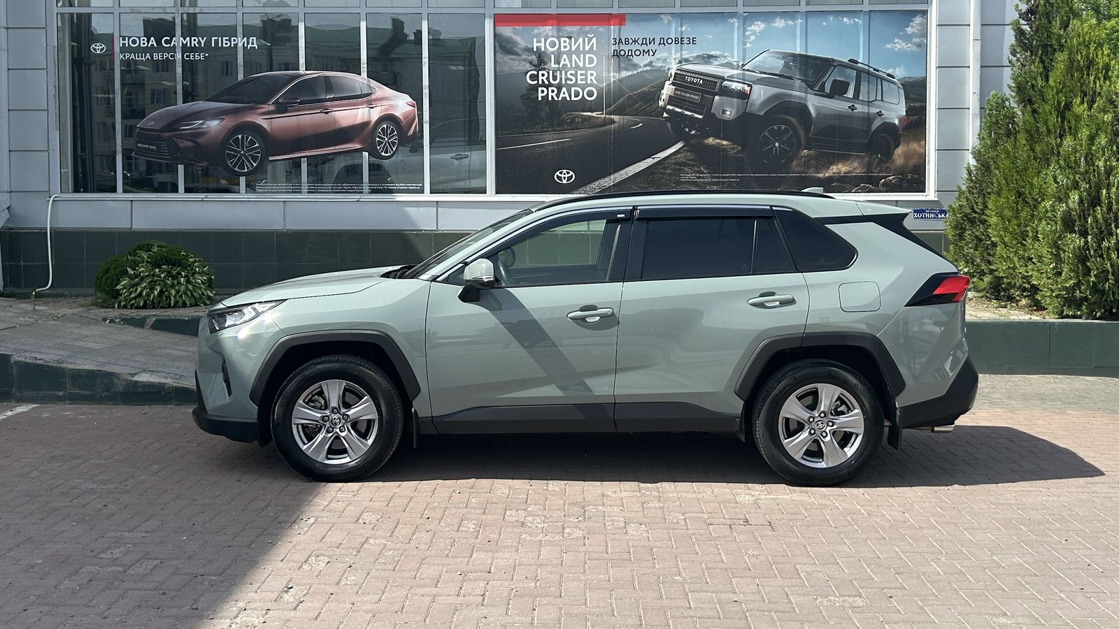 Toyota RAV4 2023 року з пробігом 37648 км, Універсал, Тойота Центр Чернівці "Олімп-Моторс", м.Чернівці - 1420000 ГРН | Фото № 3