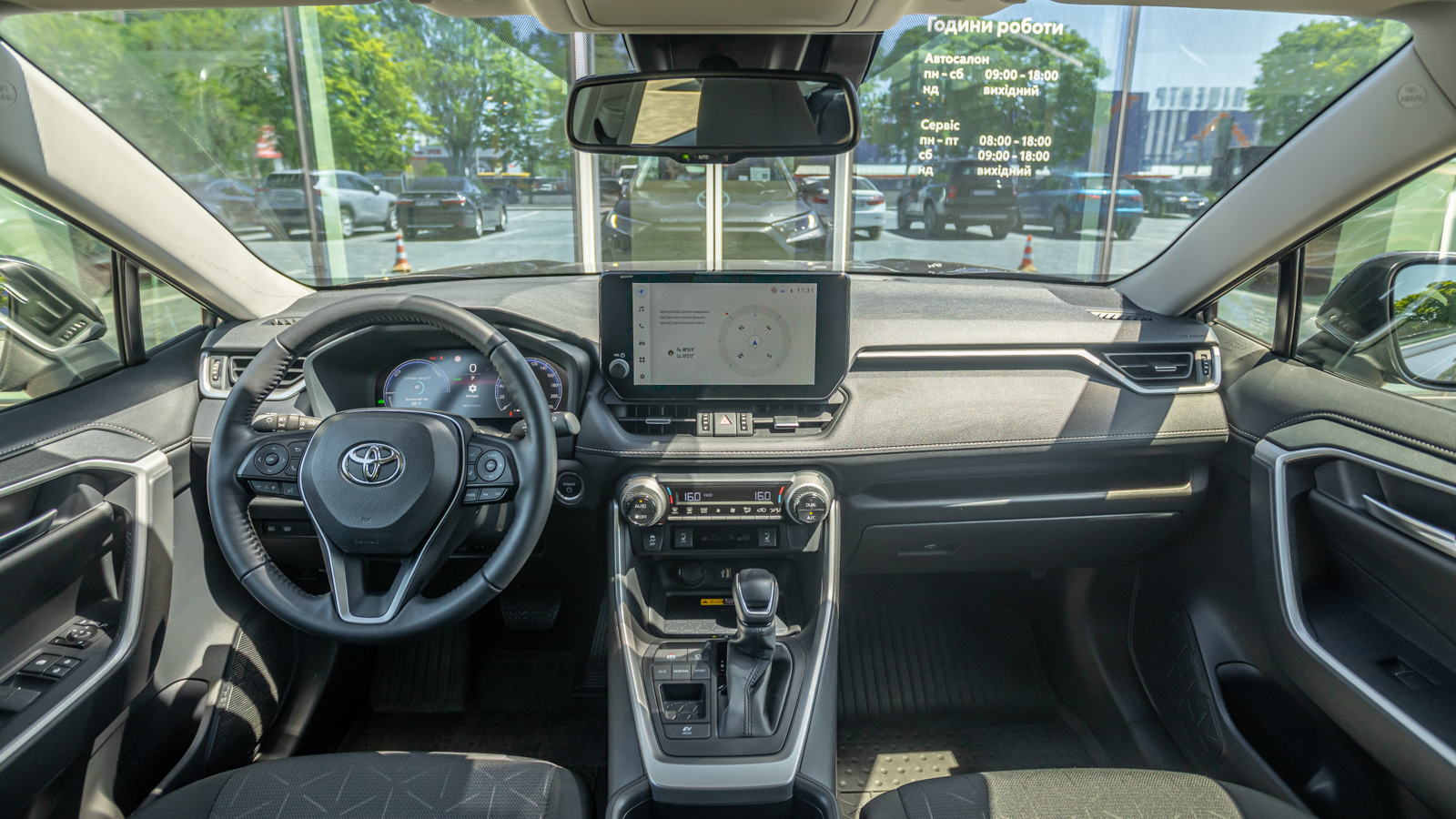 Toyota RAV4 2025 року, Універсал, Тойота Центр Дніпро "Алмаз Мотор" на Запорізькому шосе, м.Дніпро | Фото № 8 Toyota RAV4 2025 року з пробігом 32537 км, Універсал, Тойота Центр Дніпро "Алмаз Мотор" на Запорізькому шосе, м.Дніпро - 1750000 ГРН | Фото № 8