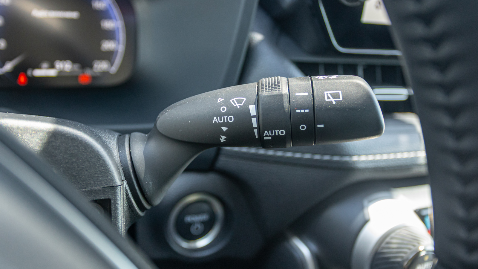 Toyota RAV4 2025 року, Універсал, Тойота Центр Дніпро "Алмаз Мотор" на Запорізькому шосе, м.Дніпро | Фото № 26 Toyota RAV4 2025 року з пробігом 32537 км, Універсал, Тойота Центр Дніпро "Алмаз Мотор" на Запорізькому шосе, м.Дніпро - 1750000 ГРН | Фото № 26