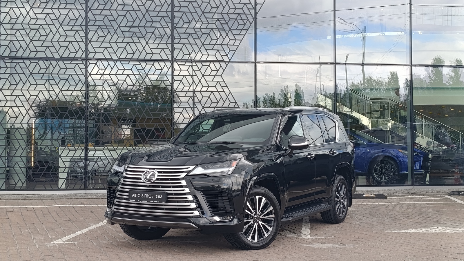 Lexus LX 2025 року, Універсал, Лексус Київ Захід, м.Київ | Фото № 1 Lexus LX 2025 року з пробігом 38374 км, Універсал, Лексус Київ Захід, м.Київ - 5920000 ГРН | Фото № 1