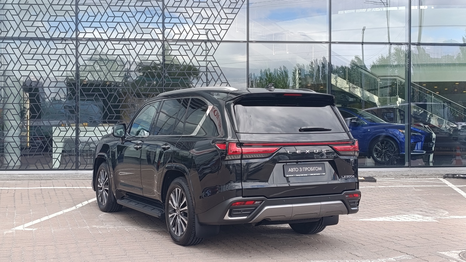 Lexus LX 2025 року, Універсал, Лексус Київ Захід, м.Київ | Фото № 2 Lexus LX 2025 року з пробігом 38374 км, Універсал, Лексус Київ Захід, м.Київ - 5920000 ГРН | Фото № 2