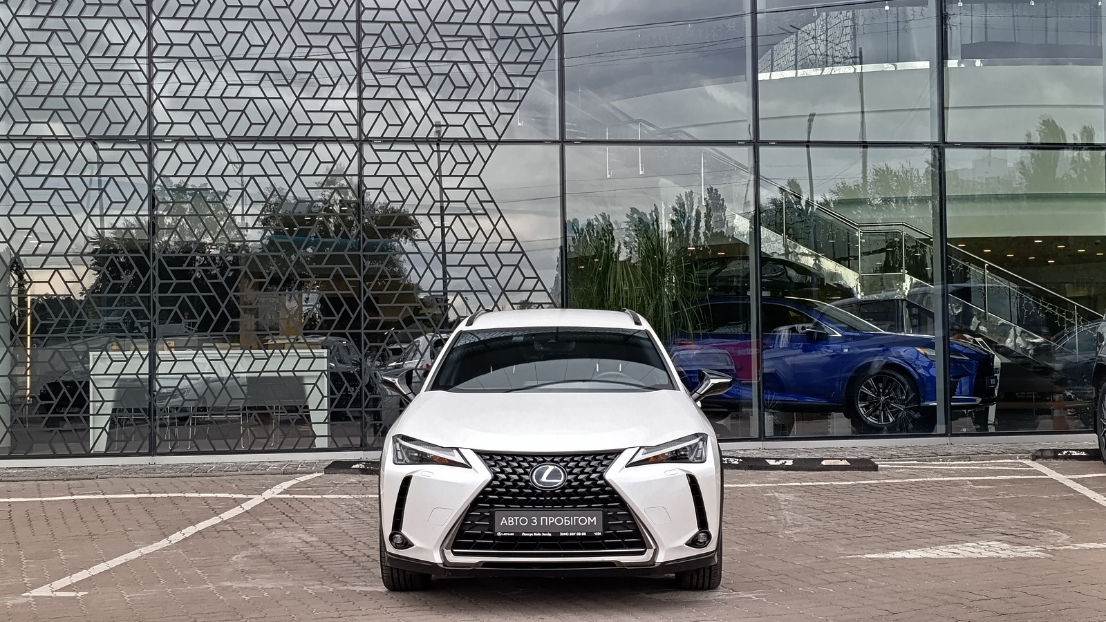 Lexus UX 2020 року, Хетчбек, Лексус Київ Захід, м.Київ | Фото № 5 Lexus UX 2020 року з пробігом 68849 км, Хетчбек, Лексус Київ Захід, м.Київ - 1382000 ГРН | Фото № 5