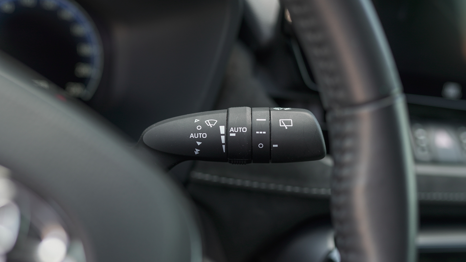 Toyota RAV4 2024 року, Універсал, Лексус Львів, м.Львів | Фото № 26 Toyota RAV4 2024 року з пробігом 41608 км, Універсал, Лексус Львів, м.Львів - 2138850 ГРН | Фото № 26