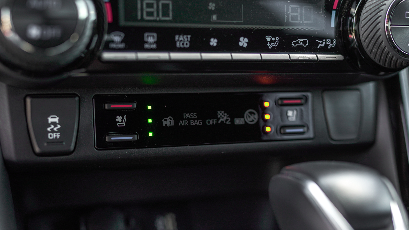 Toyota RAV4 2024 року, Універсал, Лексус Львів, м.Львів | Фото № 35 Toyota RAV4 2024 року з пробігом 41608 км, Універсал, Лексус Львів, м.Львів - 2138850 ГРН | Фото № 35
