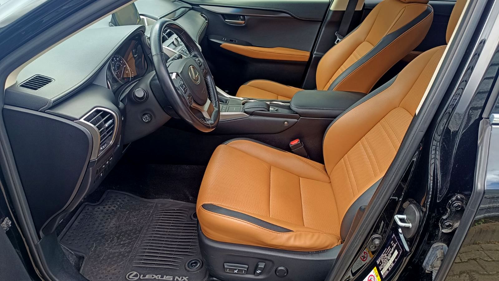 Lexus NX 200t 2016 року, Універсал, Тойота Центр Київ «ВІДІ Аеропорт», м.Київ | Фото № 12 Lexus NX 200t 2016 року з пробігом 167003 км, Універсал, Тойота Центр Київ «ВІДІ Аеропорт», м.Київ - 990000 ГРН | Фото № 12