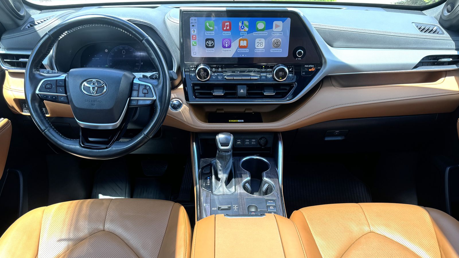 Toyota HIGHLANDER 2023 року, Універсал, Тойота Центр Чернівці "Олімп-Моторс", м.Чернівці | Фото № 8 Toyota HIGHLANDER 2023 року з пробігом 131843 км, Універсал, Тойота Центр Чернівці "Олімп-Моторс", м.Чернівці - 2199000 ГРН | Фото № 8