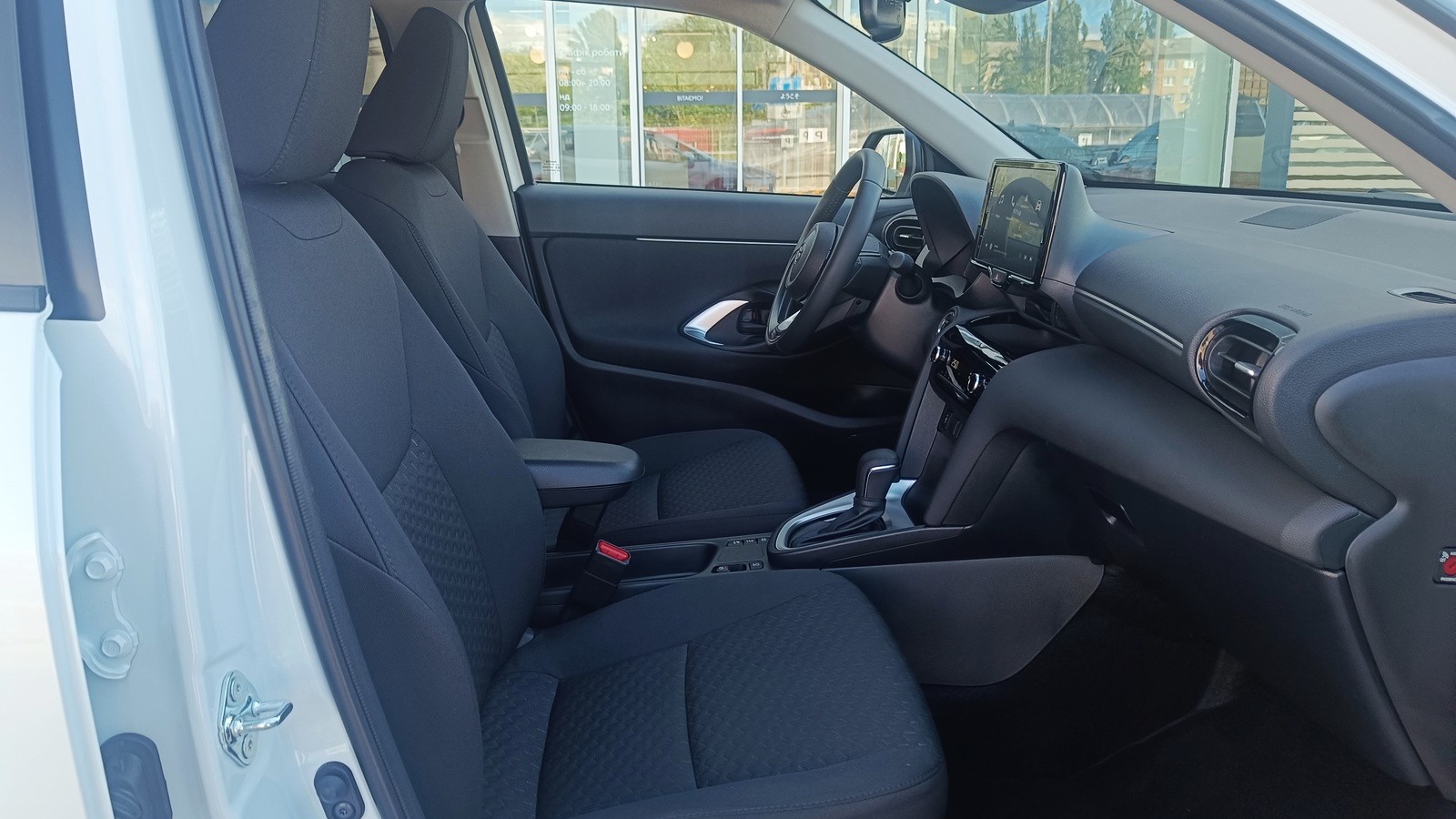 Toyota YARIS CROSS 2025 року з пробігом 11578 км, Хетчбек, Тойота Центр Київ "ВіДі Автострада", м.Київ - 1320000 ГРН | Фото № 6