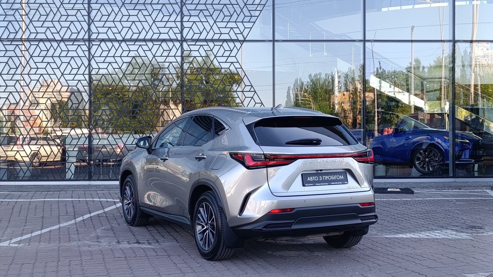 Lexus NX 2025 року з пробігом 12373 км, Універсал, Лексус Київ Захід, м.Київ - 2800000 ГРН | Фото № 2