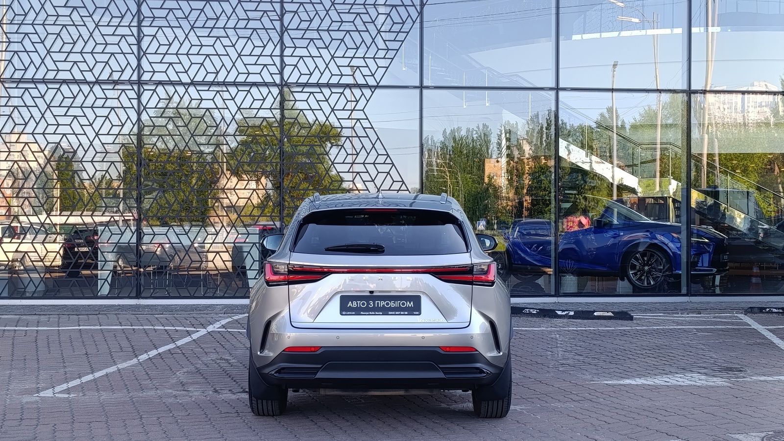 Lexus NX 2025 року з пробігом 12373 км, Універсал, Лексус Київ Захід, м.Київ - 2800000 ГРН | Фото № 4