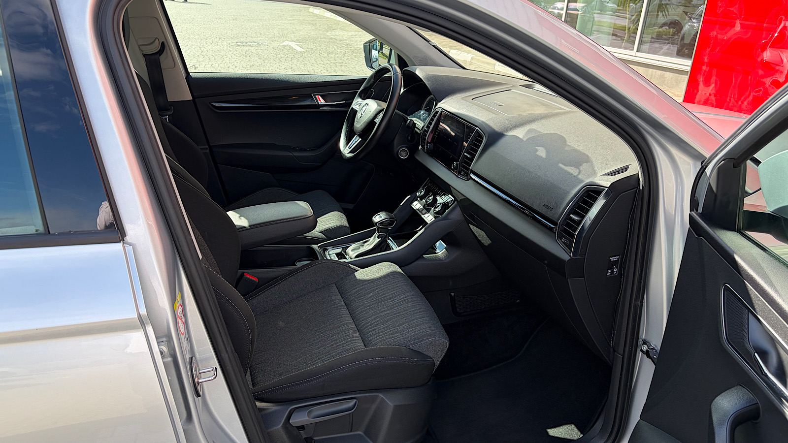Інші авто SKODA Karoq 2018 року, Універсал, Тойота Центр Запоріжжя "Восток Автомир", м.Запоріжжя | Фото № 6 Інші авто SKODA Karoq 2018 року з пробігом 74000 км, Універсал, Тойота Центр Запоріжжя "Восток Автомир", м.Запоріжжя - 940395 ГРН | Фото № 6