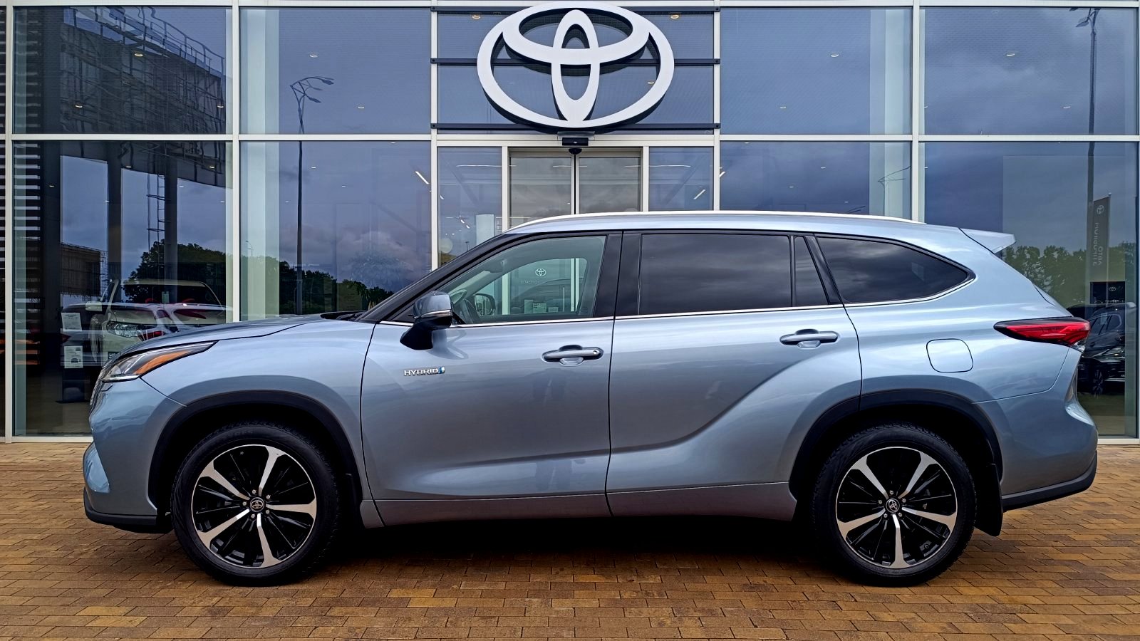 Toyota HIGHLANDER 2021 року з пробігом 144634 км, Універсал, Тойота Центр Київ «ВІДІ Аеропорт», м.Київ - 1850000 ГРН | Фото № 3