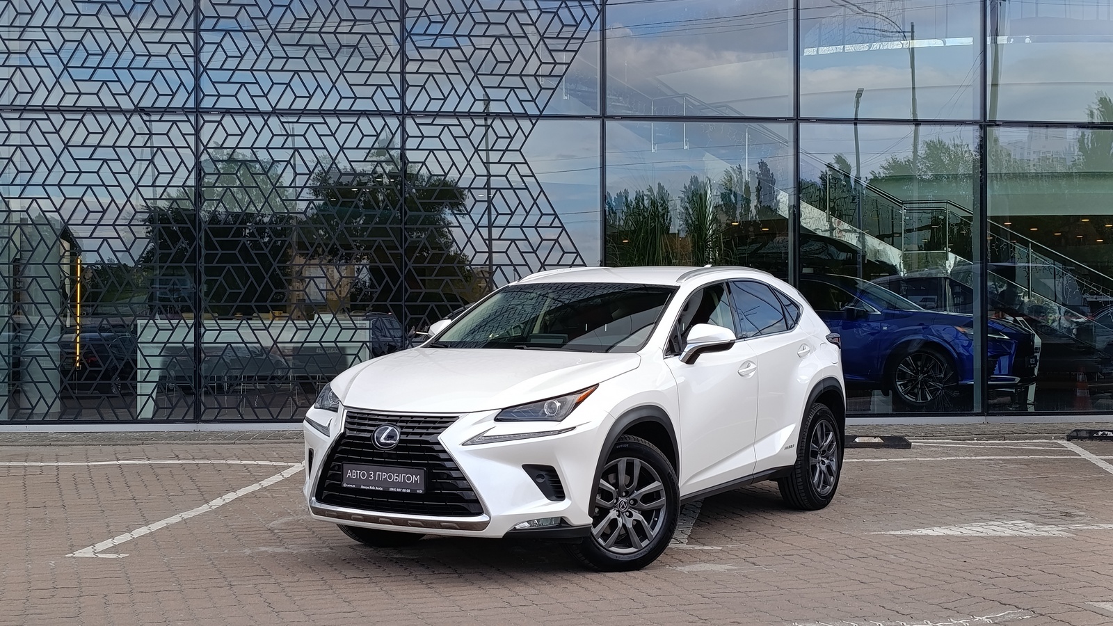 Lexus NX 2019 року, Універсал, Лексус Київ Захід, м.Київ | Фото № 1 Lexus NX 2019 року з пробігом 130517 км, Універсал, Лексус Київ Захід, м.Київ - 1550000 ГРН | Фото № 1