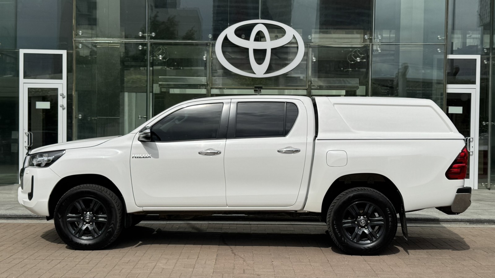 Toyota HILUX 2023 року, Пікап, Тойота Центр Київ "Автосаміт Укравто", м.Київ | Фото № 3 Toyota HILUX 2023 року з пробігом 79802 км, Пікап, Тойота Центр Київ "Автосаміт Укравто", м.Київ - 2206250 ГРН | Фото № 3