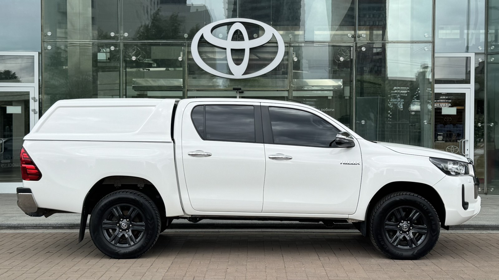 Toyota HILUX 2023 року, Пікап, Тойота Центр Київ "Автосаміт Укравто", м.Київ | Фото № 16 Toyota HILUX 2023 року з пробігом 79802 км, Пікап, Тойота Центр Київ "Автосаміт Укравто", м.Київ - 2206250 ГРН | Фото № 16
