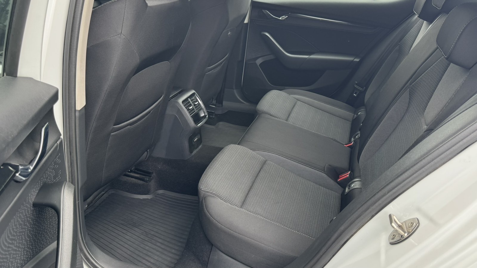 Інші авто SKODA OCTAVIA 2022 року з пробігом 103622 км, Седан, Тойота Центр Київ "Автосаміт Укравто", м.Київ - 1115400 ГРН | Фото № 11