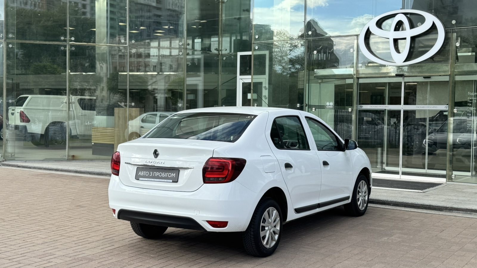 Інші авто RENAULT LOGAN 2021 року, Седан, Тойота Центр Київ "Автосаміт Укравто", м.Київ | Фото № 17 Інші авто RENAULT LOGAN 2021 року з пробігом 99937 км, Седан, Тойота Центр Київ "Автосаміт Укравто", м.Київ - 521950 ГРН | Фото № 17