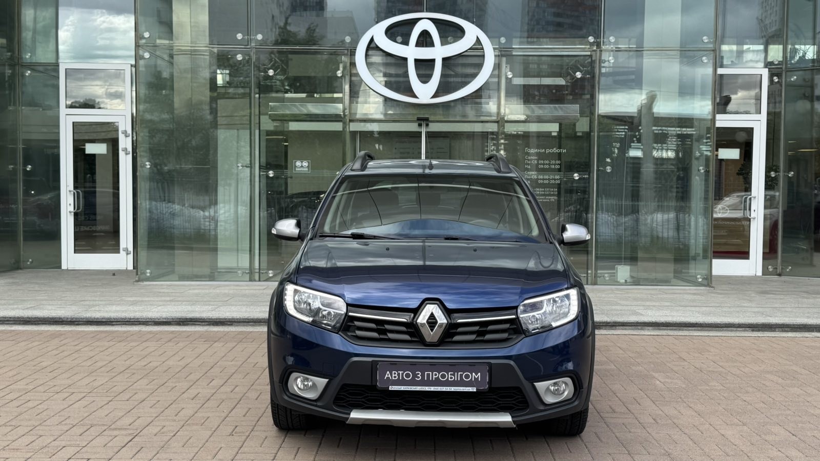 Інші авто RENAULT SANDERO 2017 року, Хетчбек, Тойота Центр Київ "Автосаміт Укравто", м.Київ | Фото № 5 Інші авто RENAULT SANDERO 2017 року з пробігом 92344 км, Хетчбек, Тойота Центр Київ "Автосаміт Укравто", м.Київ - 425830 ГРН | Фото № 5