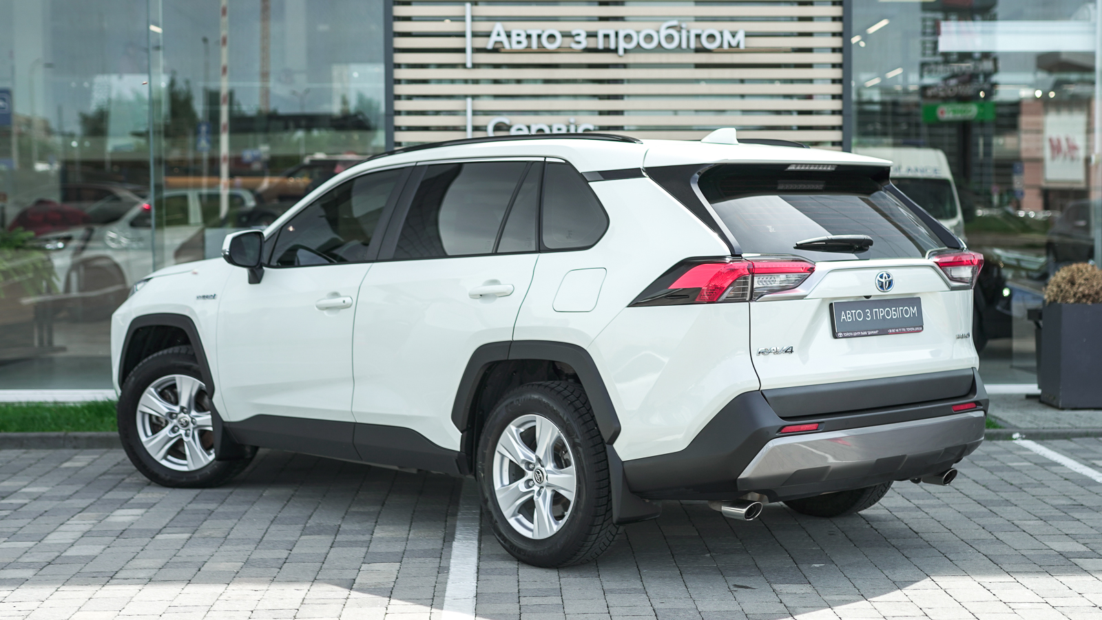 Toyota RAV4 2021 року, Універсал, Тойота Центр Львів "Діамант", м.Львів | Фото № 2 Toyota RAV4 2021 року з пробігом 127750 км, Універсал, Тойота Центр Львів "Діамант", м.Львів - 1367100 ГРН | Фото № 2