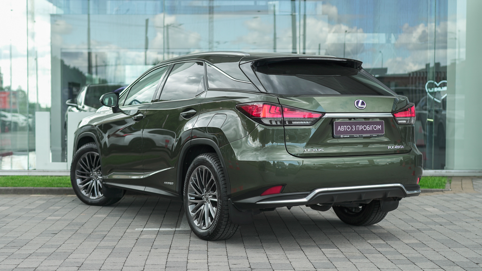 Lexus RX 450h 2019 року з пробігом 109595 км, Універсал, Лексус Львів, м.Львів - 2293200 ГРН | Фото № 2