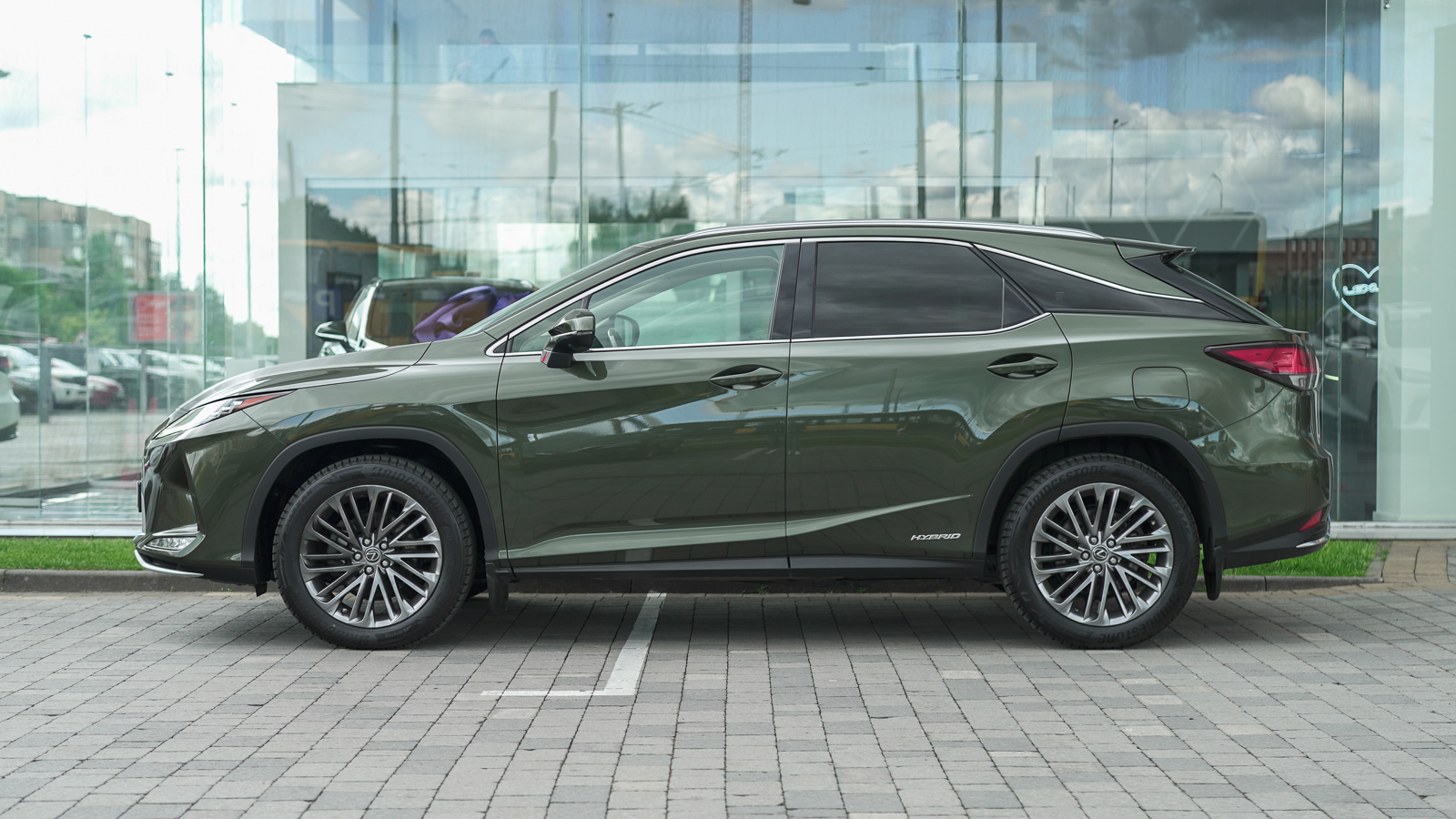 Lexus RX 450h 2019 року з пробігом 109595 км, Універсал, Лексус Львів, м.Львів - 2293200 ГРН | Фото № 3