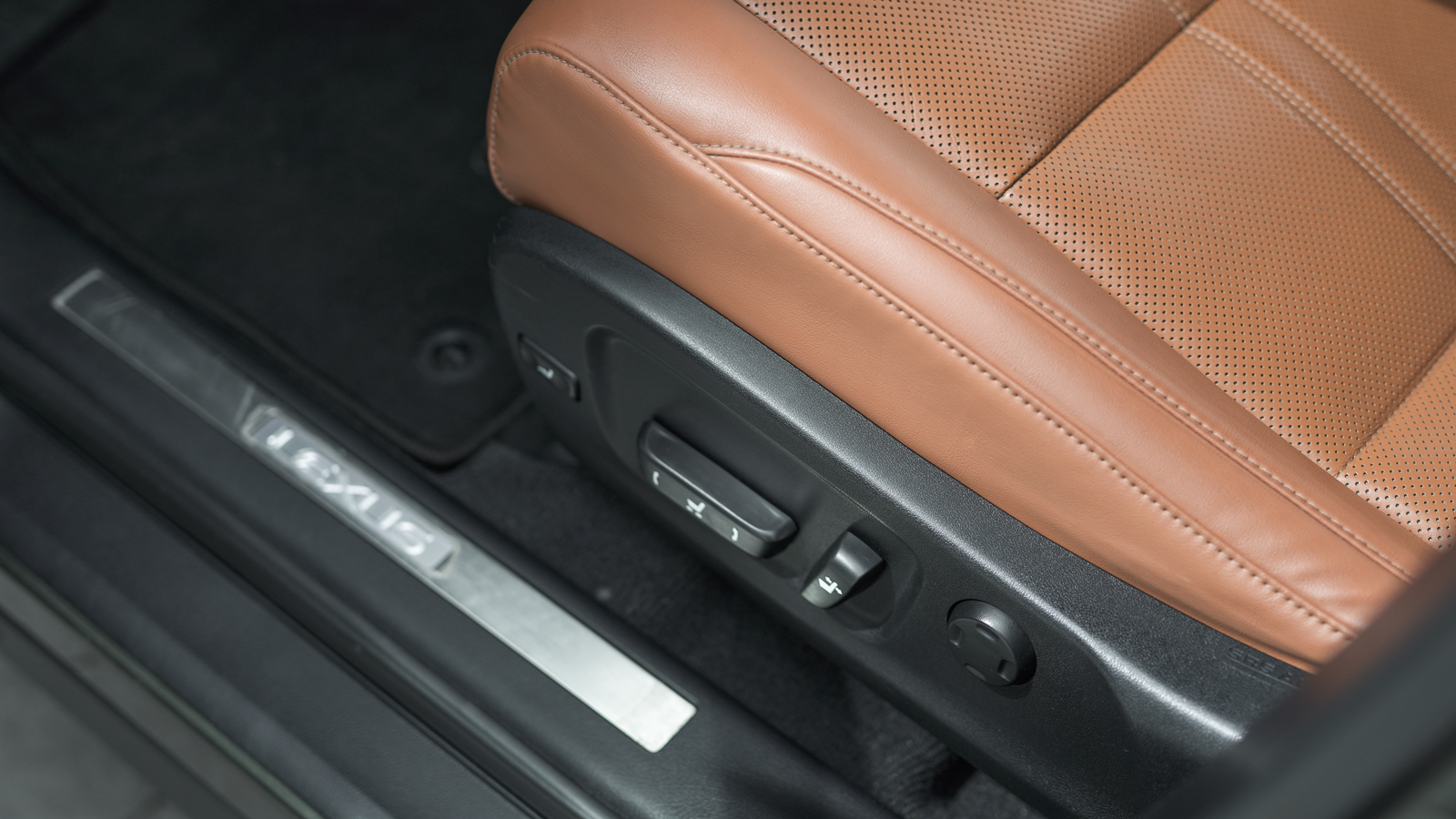 Lexus RX 450h 2019 року з пробігом 109595 км, Універсал, Лексус Львів, м.Львів - 2293200 ГРН | Фото № 20