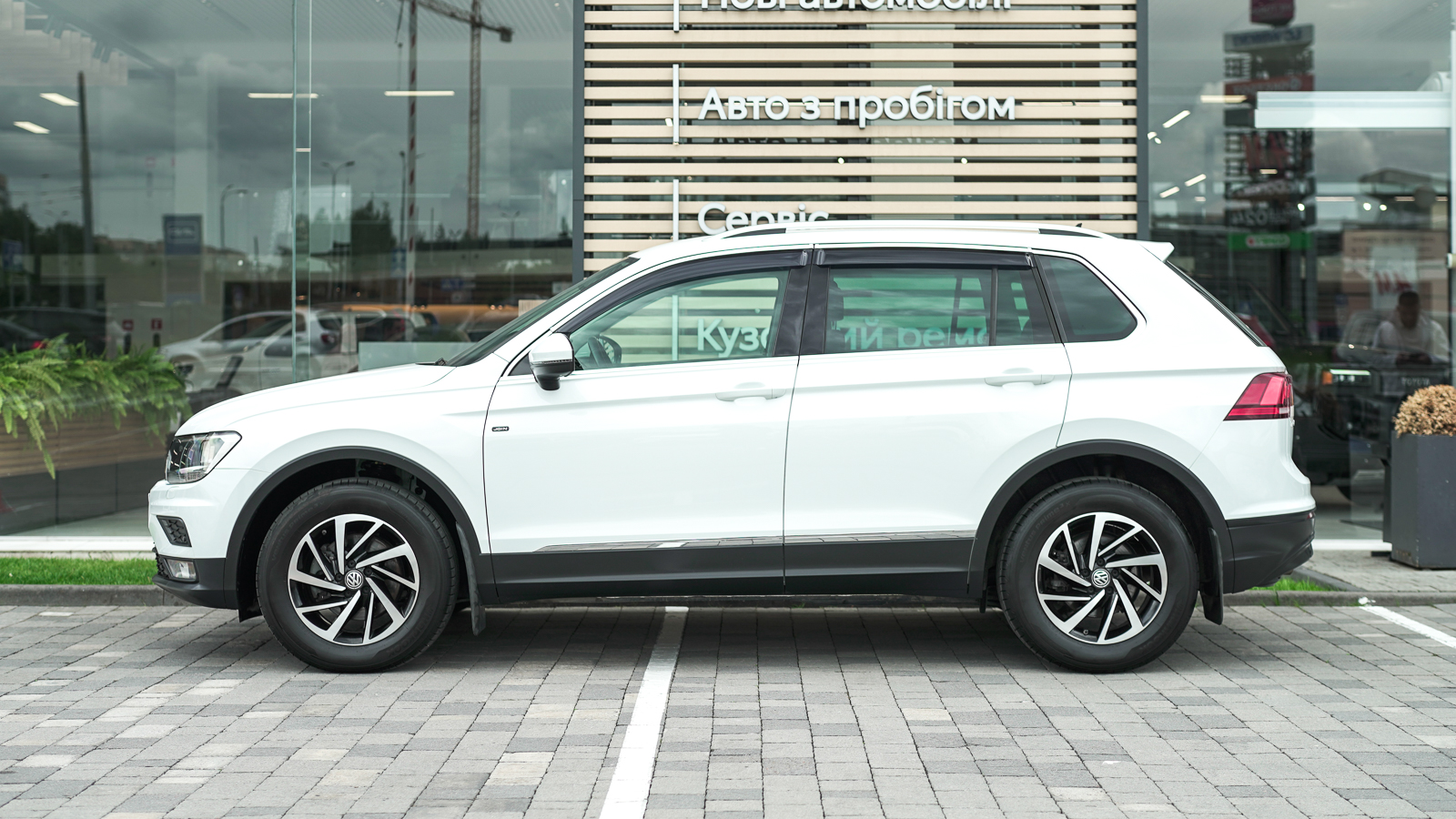 Інші авто VOLKSWAGEN TIGUAN 2019 року з пробігом 92141 км, Універсал, Тойота Центр Львів "Діамант", м.Львів - 1146600 ГРН | Фото № 3