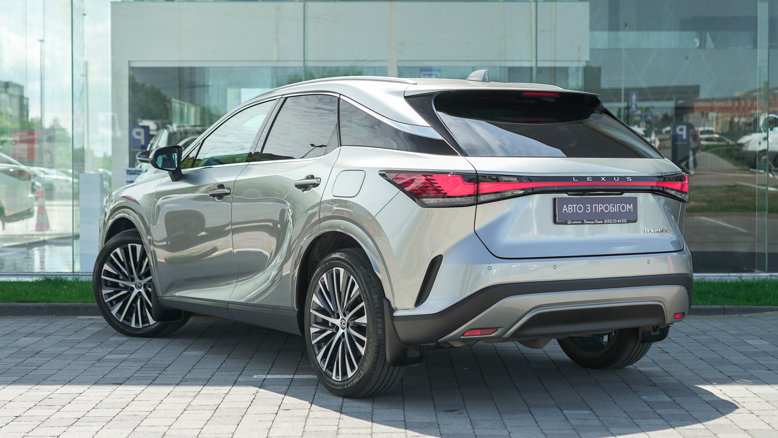 Lexus RX 2025 року, Універсал, Лексус Львів, м.Львів | Фото № 2 Lexus RX 2025 року з пробігом 14987 км, Універсал, Лексус Львів, м.Львів - 3307500 ГРН | Фото № 2