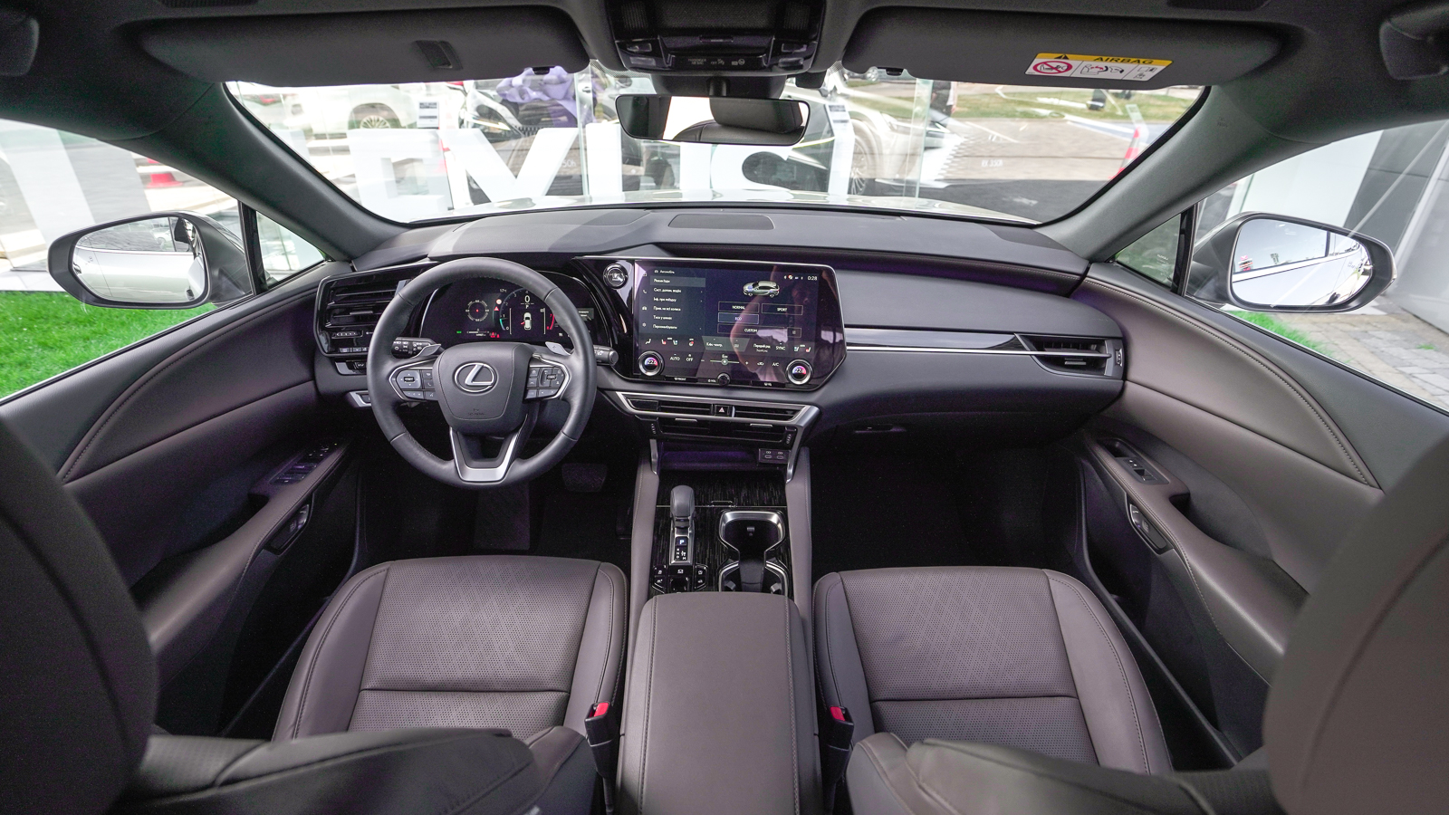 Lexus RX 2025 року, Універсал, Лексус Львів, м.Львів | Фото № 8 Lexus RX 2025 року з пробігом 14987 км, Універсал, Лексус Львів, м.Львів - 3307500 ГРН | Фото № 8