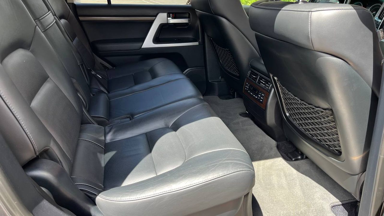 Toyota LAND CRUISER 200 2018 року, Універсал, Тойота Центр Хмельницький "Гранд Мотор", м.Хмельницький | Фото № 7 Toyota LAND CRUISER 200 2018 року з пробігом 160791 км, Універсал, Тойота Центр Хмельницький "Гранд Мотор", м.Хмельницький - 2163350 ГРН | Фото № 7
