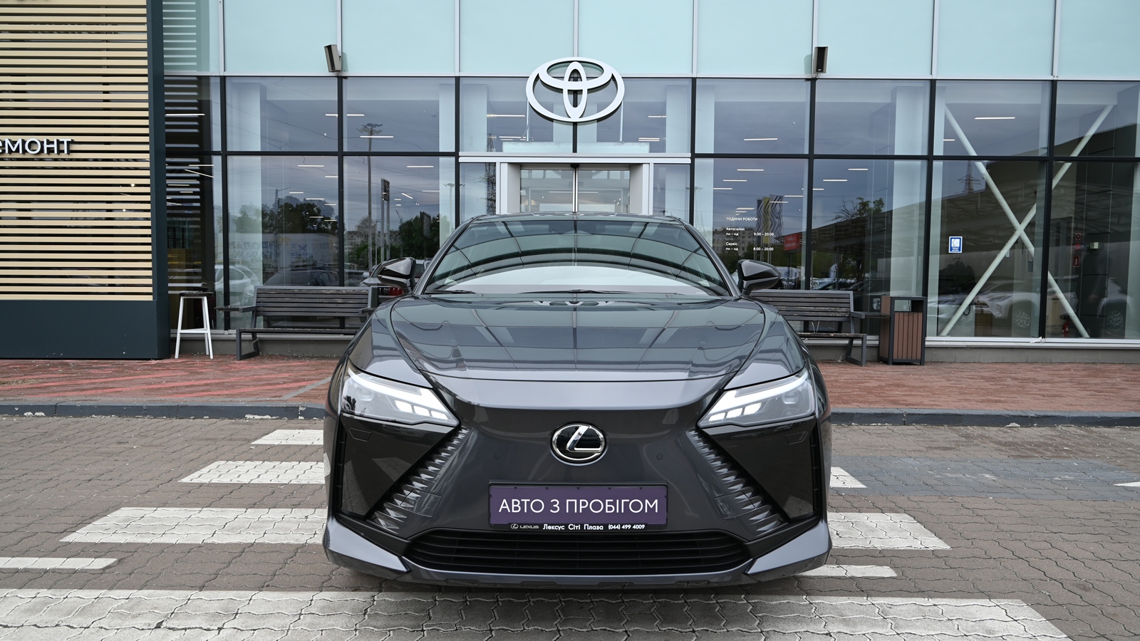 Lexus RZ 450e 2024 року з пробігом 5033 км, Універсал, Тойота Центр Київ "Сіті Плаза", м.Київ - 2323500 ГРН | Фото № 5