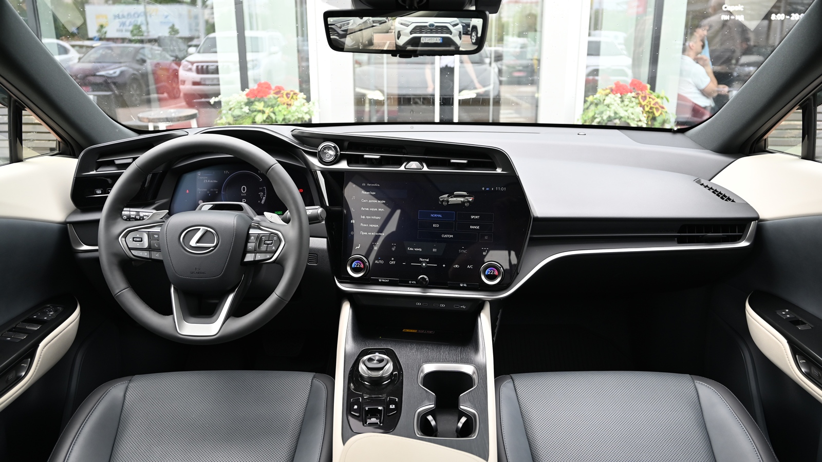 Lexus RZ 450e 2024 року з пробігом 5033 км, Універсал, Тойота Центр Київ "Сіті Плаза", м.Київ - 2323500 ГРН | Фото № 8