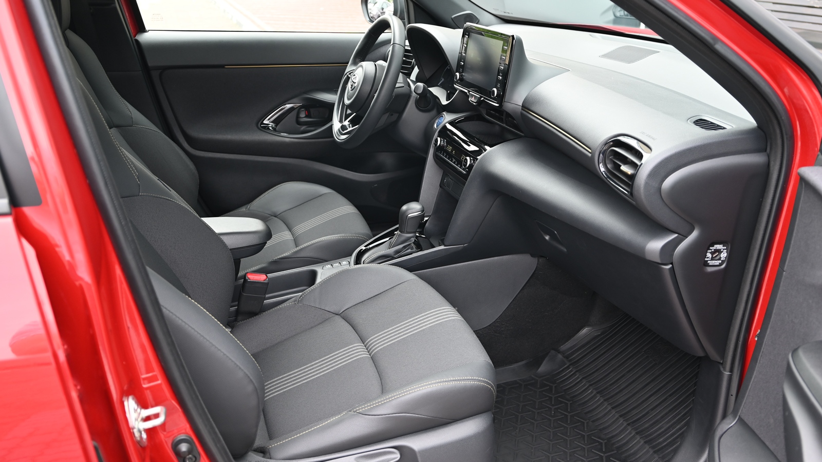 Toyota YARIS CROSS 2023 року з пробігом 120531 км, Хетчбек, Тойота Центр Київ "Сіті Плаза", м.Київ - 990000 ГРН | Фото № 6
