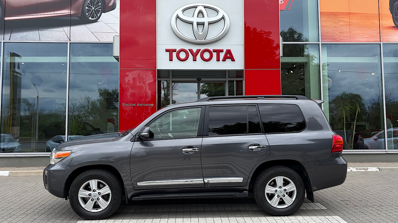 Toyota LAND CRUISER 2012 року, Універсал, Тойота Центр Запоріжжя "Восток Автомир", м.Запоріжжя | Фото № 3 Toyota LAND CRUISER 2012 року з пробігом 241238 км, Універсал, Тойота Центр Запоріжжя "Восток Автомир", м.Запоріжжя - 1193400 ГРН | Фото № 3