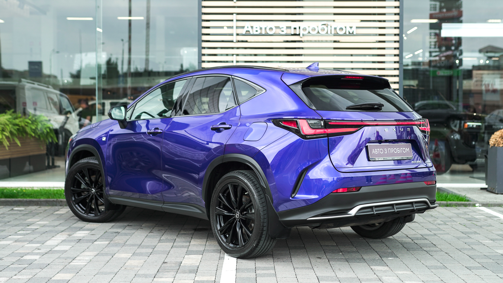 Lexus NX 2021 року з пробігом 73295 км, Універсал, Тойота Центр Львів "Діамант", м.Львів - 2291750 ГРН | Фото № 2
