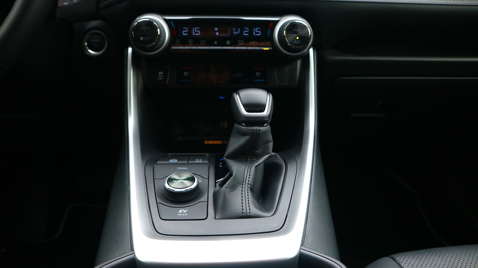Toyota RAV4 2023 року, Універсал, Тойота Центр Київ "Автосаміт Укравто Столичне", м.Київ | Фото № 20 Toyota RAV4 2023 року з пробігом 51035 км, Універсал, Тойота Центр Київ "Автосаміт Укравто Столичне", м.Київ - 2150000 ГРН | Фото № 20