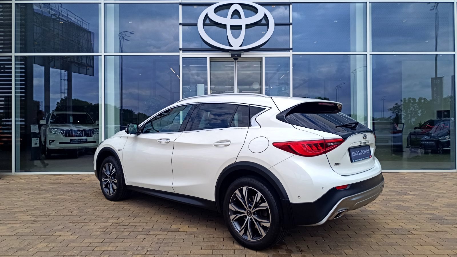 Інші авто INFINITI QX30 2017 року, Універсал, Тойота Центр Київ «ВІДІ Аеропорт», м.Київ | Фото № 2 Інші авто INFINITI QX30 2017 року з пробігом 117000 км, Універсал, Тойота Центр Київ «ВІДІ Аеропорт», м.Київ - 840000 ГРН | Фото № 2